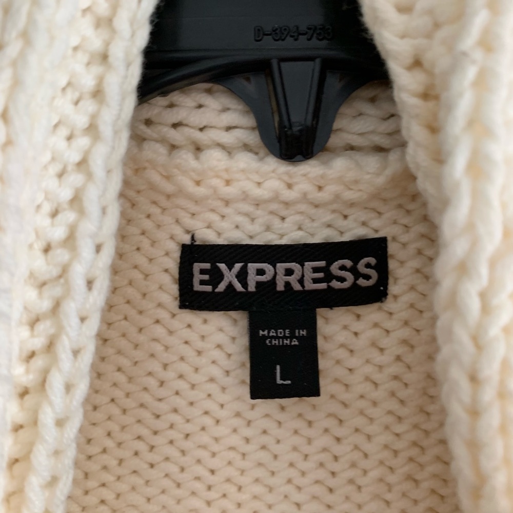 Express Cardigan - Picture 2 of 4